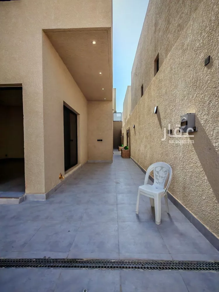 دور للبيع في شارع عبدالله بن رفاعة, حي الرمال, مدينة الرياض, منطقة الرياض صورة 2