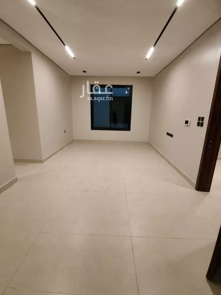 دور للبيع في شارع الجمالة, حي اليرموك, مدينة الرياض, منطقة الرياض صورة 4