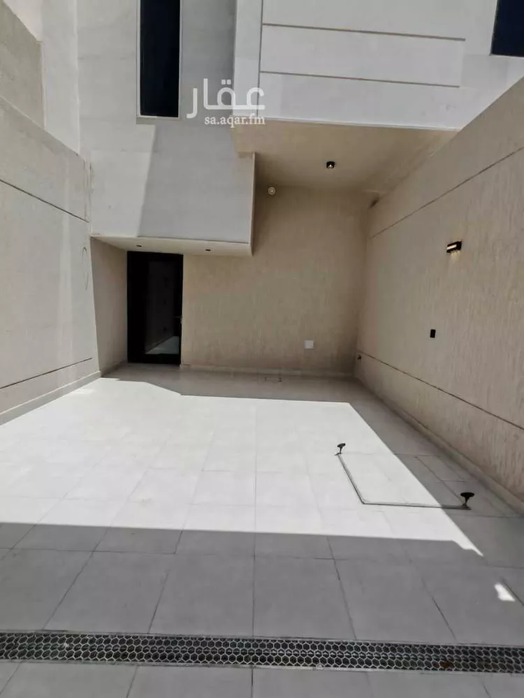 دور للبيع في شارع المنجور, حي المعيزيلة, مدينة الرياض, منطقة الرياض صورة 2