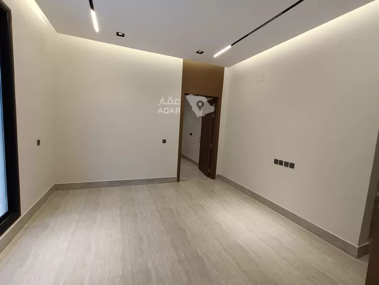 دور للبيع في شارع حسين الجزيري, حي الرمال, مدينة الرياض, منطقة الرياض 4
