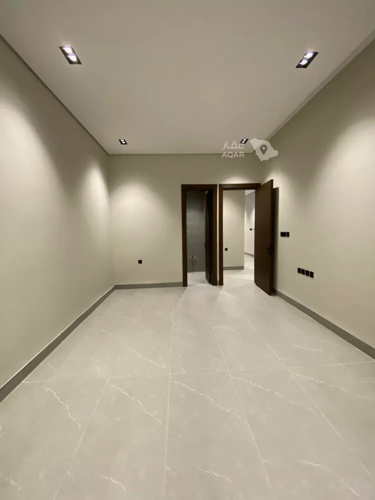 دور للبيع في شارع العينين, حي إشبيلية, مدينة الرياض, منطقة الرياض 9