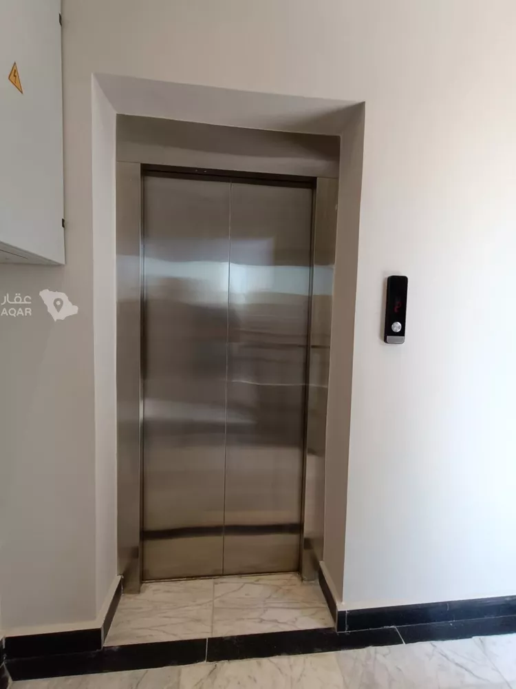 شقة للبيع في شارع طبرجل, حي اليرموك, مدينة الرياض, منطقة الرياض 2