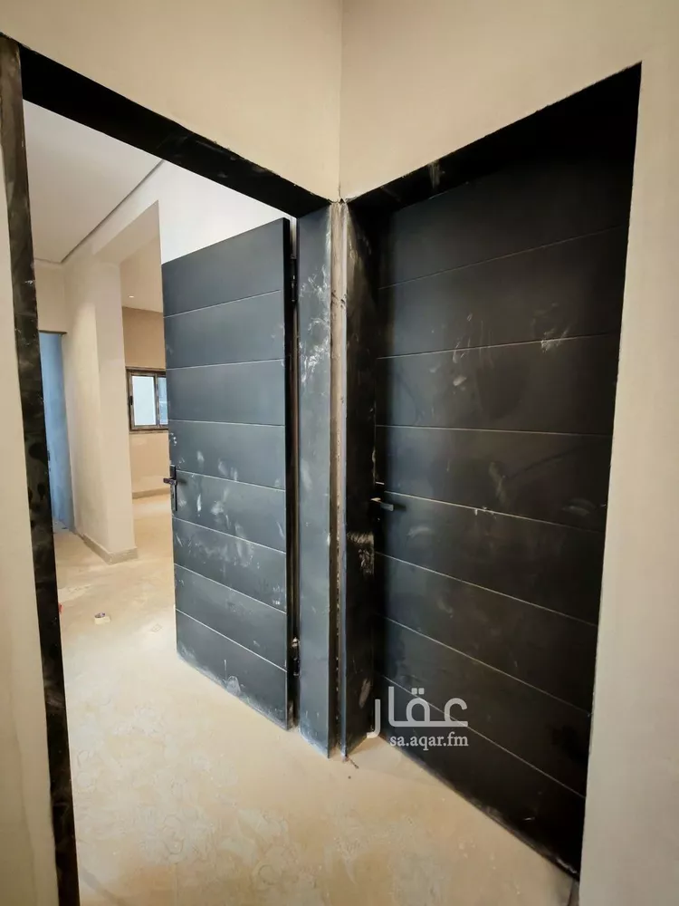 دور للبيع في شارع المحجر, حي المعيزيلة, مدينة الرياض, منطقة الرياض صورة 2