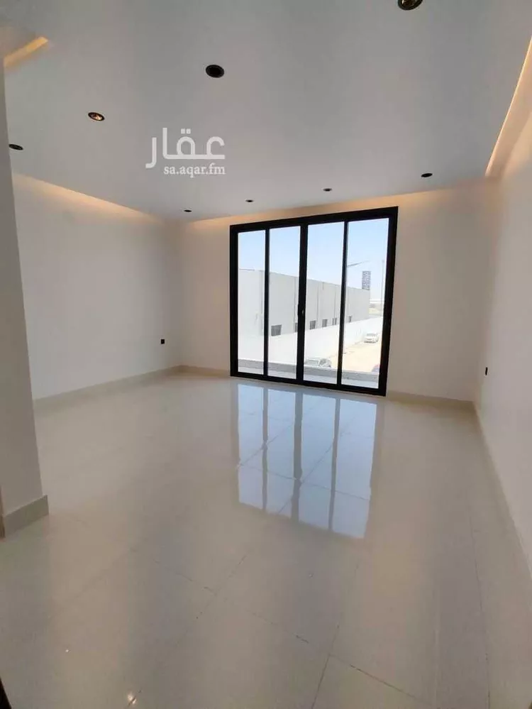 Villa for Sale in Riyadh Al Qadisiyah 9