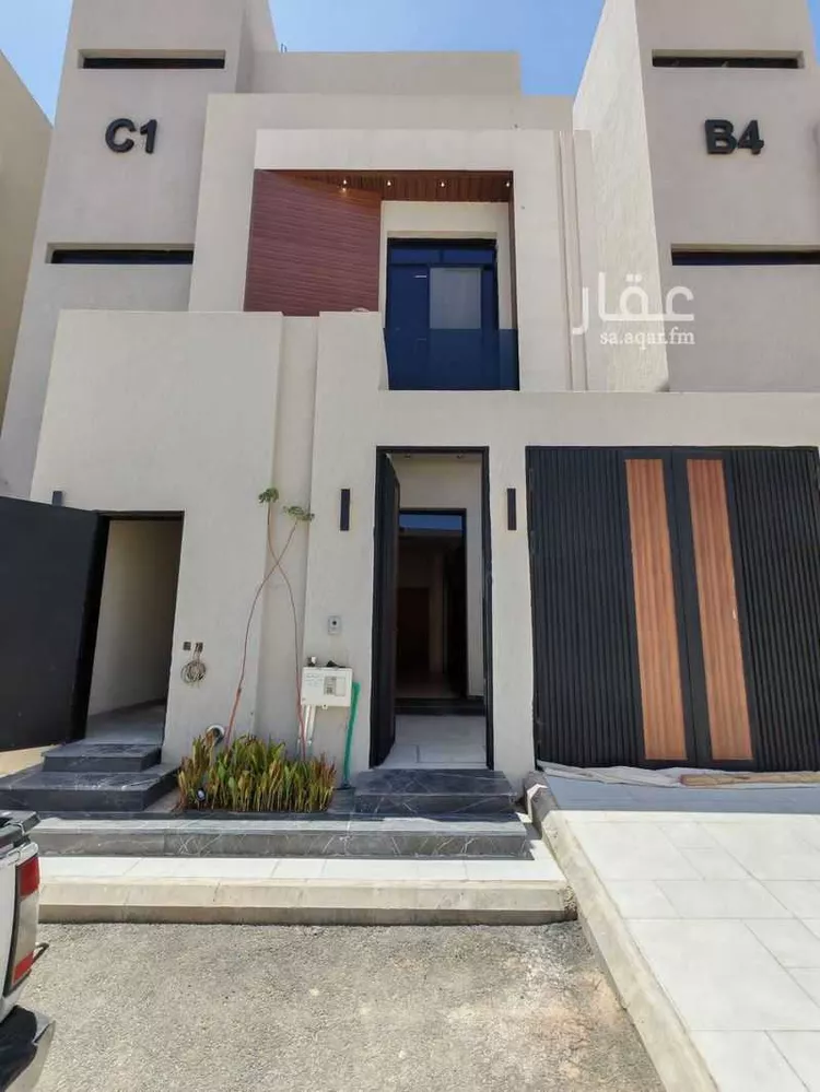 دور للبيع في شارع المنجور, حي الرمال, مدينة الرياض, منطقة الرياض