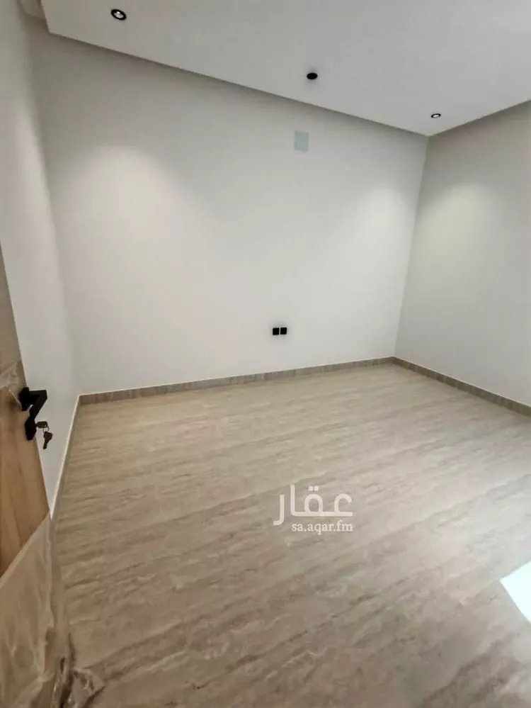 دور للبيع في شارع المنجور, حي الرمال, مدينة الرياض, منطقة الرياض 6