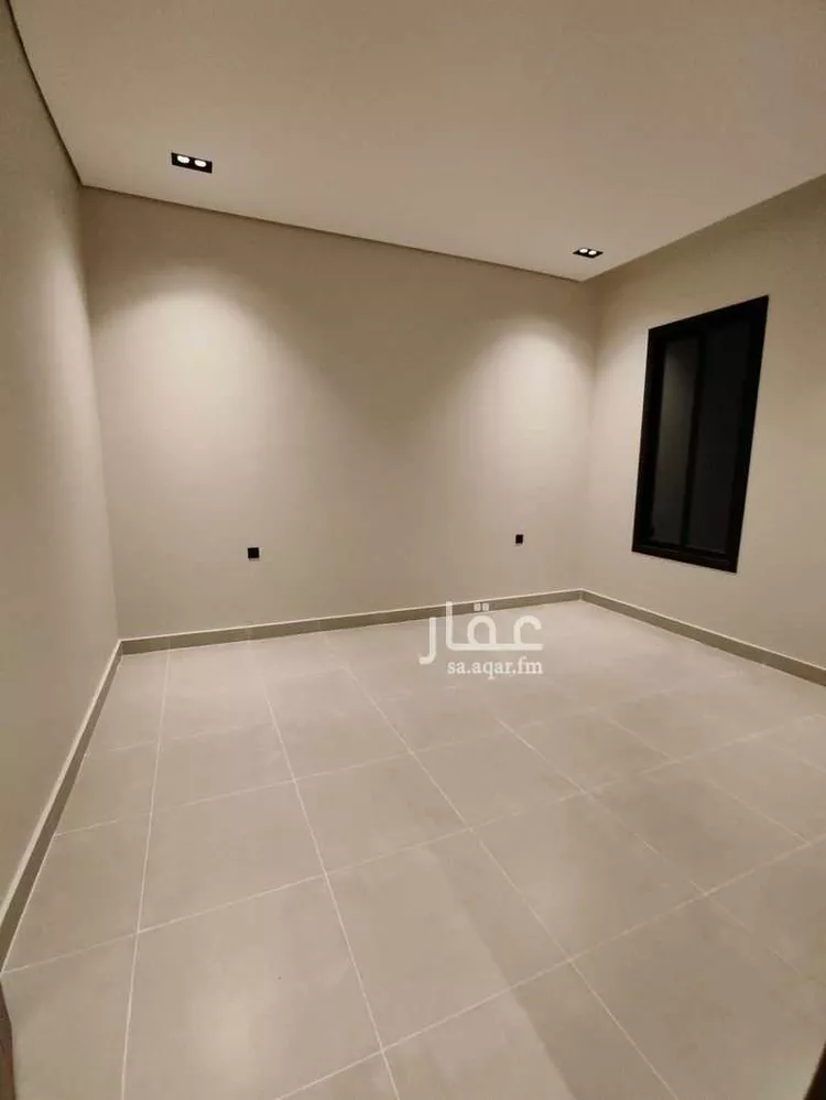 Floor for Sale in Riyadh Al Yarmouk 10
