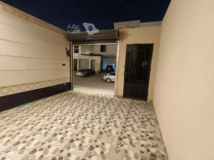 Floor for Sale in Riyadh Al Qadisiyah