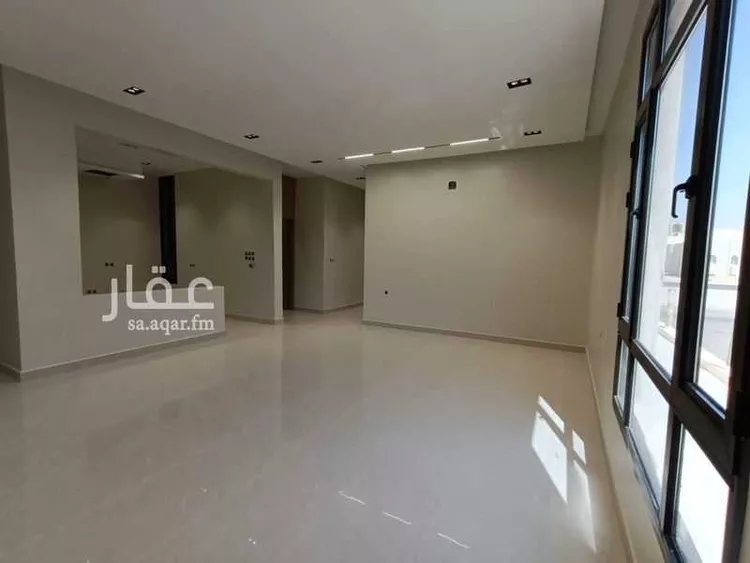 Floor for Sale in Riyadh Al Khaleej 17