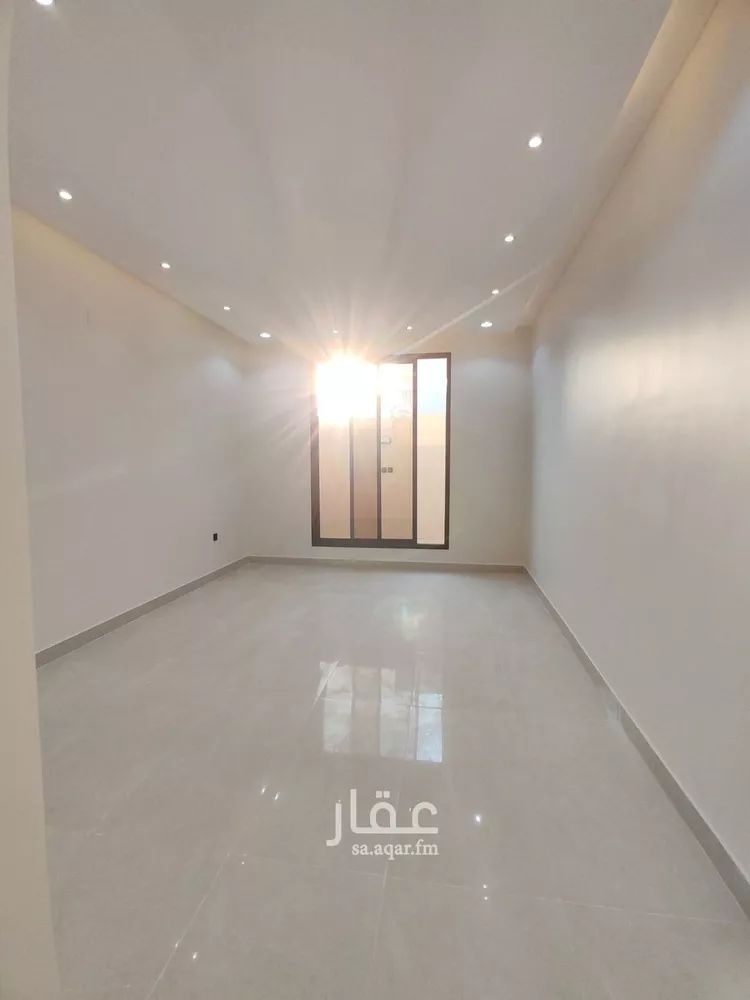 دور للبيع في شارع ابن شبه, حي الندوة, مدينة الرياض, منطقة الرياض صورة 3