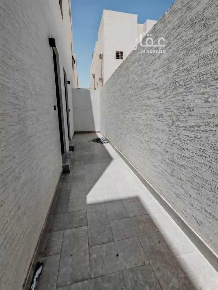Floor for Sale in Riyadh Al Yarmouk صورة 3