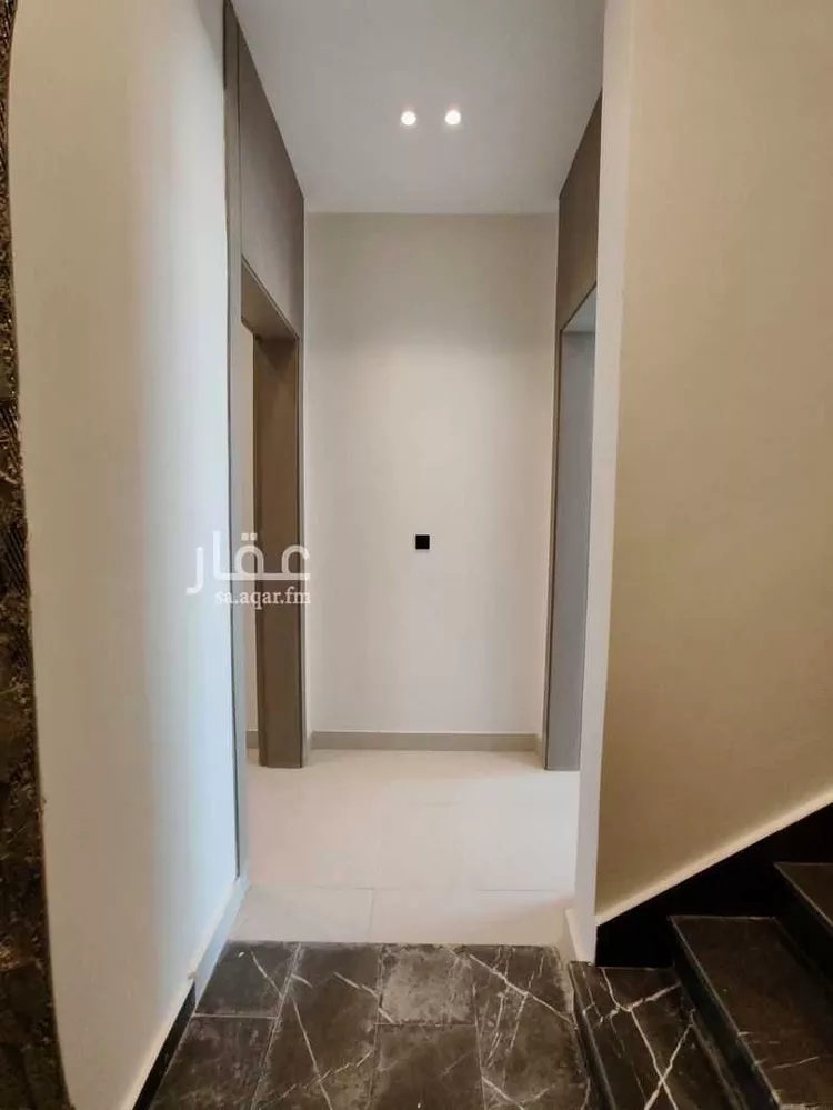 Floor for Sale in Riyadh Al Yarmouk