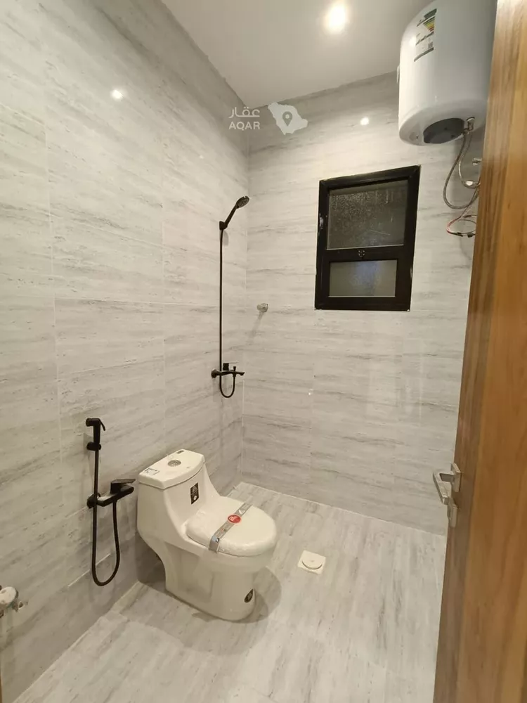 Floor for Sale in Riyadh Al Qadisiyah 16