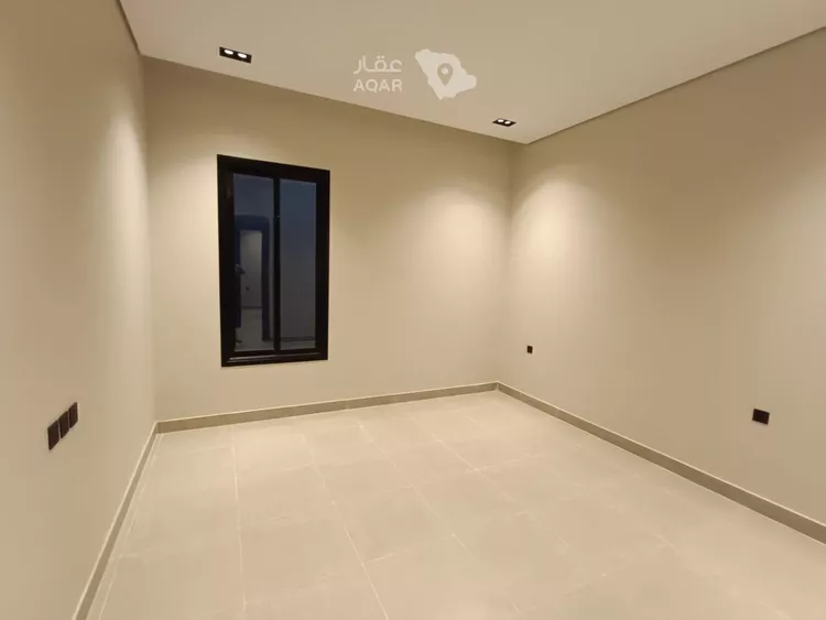 Floor for Sale in Riyadh Al Yarmouk 13