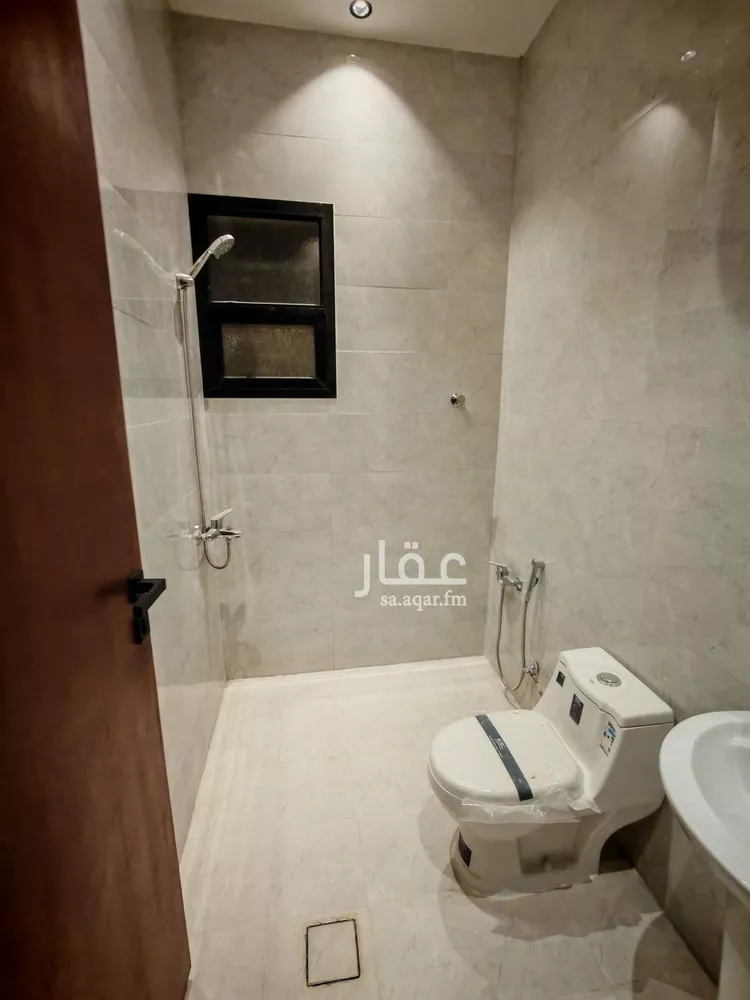 دور للبيع في شارع 1414, حي الجنادرية, مدينة الرياض, منطقة الرياض صورة 4