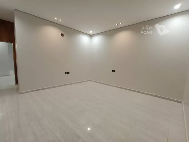 Floor for Sale in Riyadh Al Qadisiyah 14