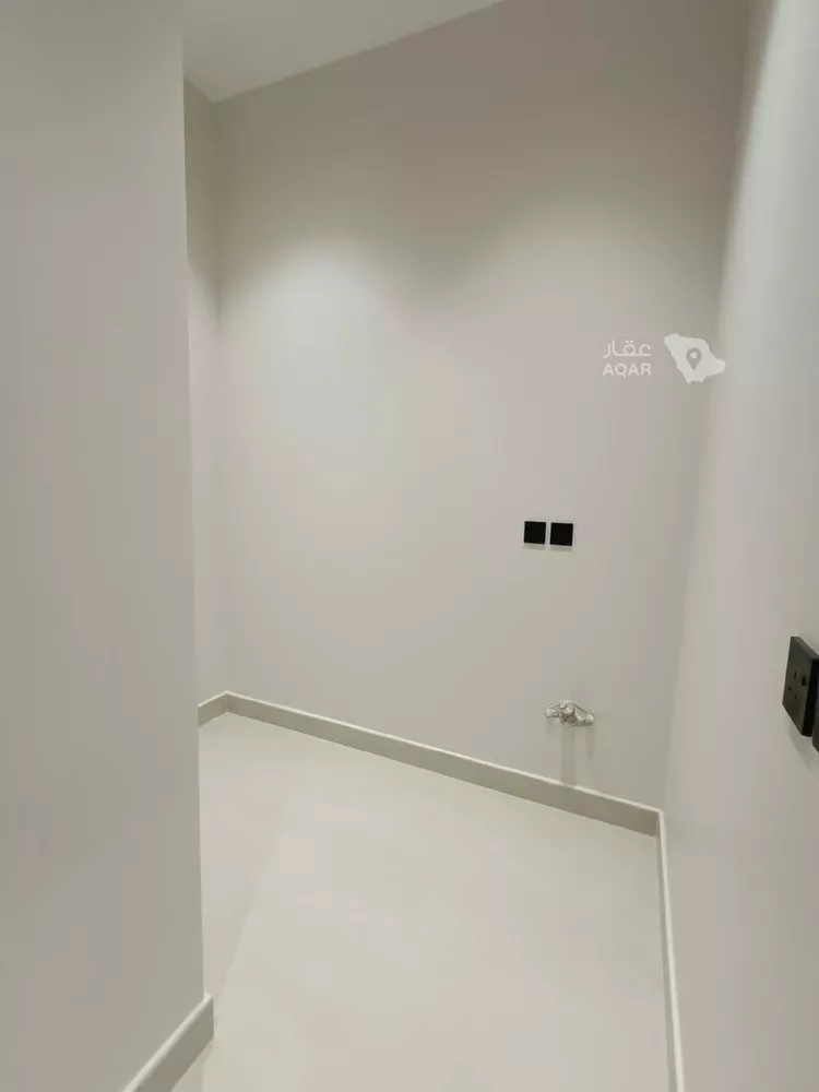 دور للبيع في شارع 2154, حي المعيزيلة, مدينة الرياض, منطقة الرياض 17