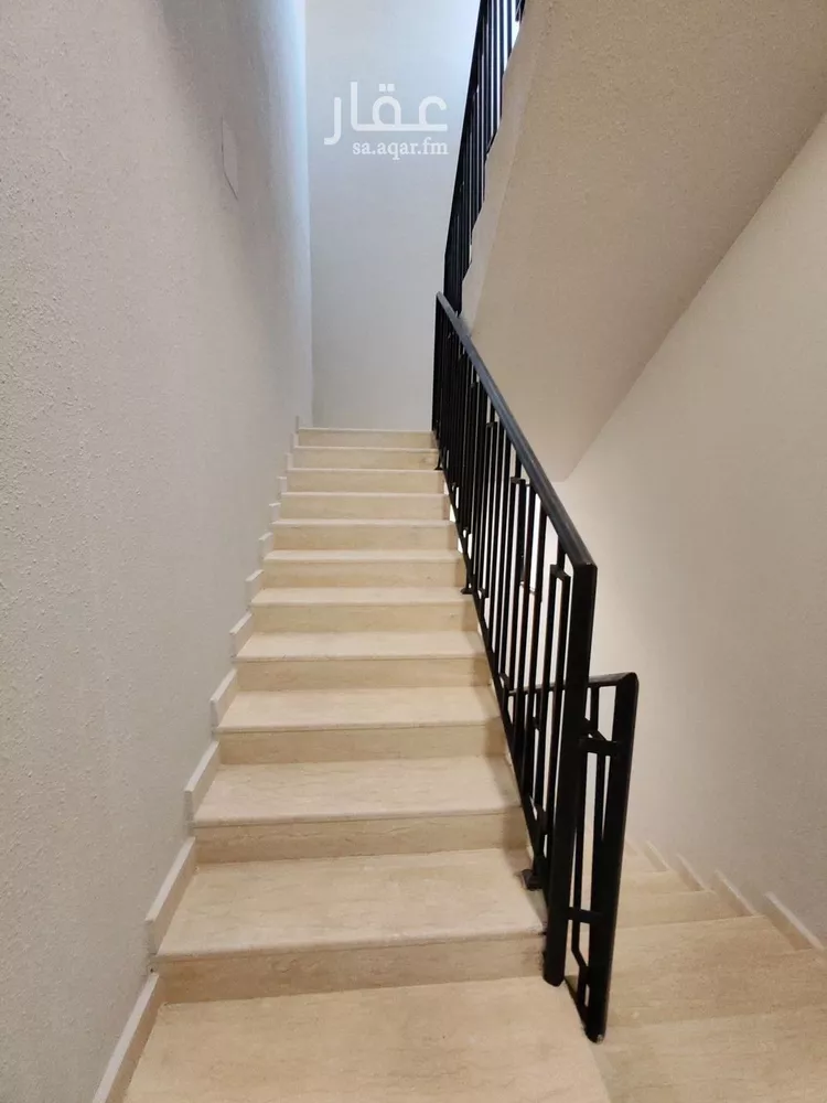دور للبيع في شارع ابن شبه, حي الندوة, مدينة الرياض, منطقة الرياض صورة 5