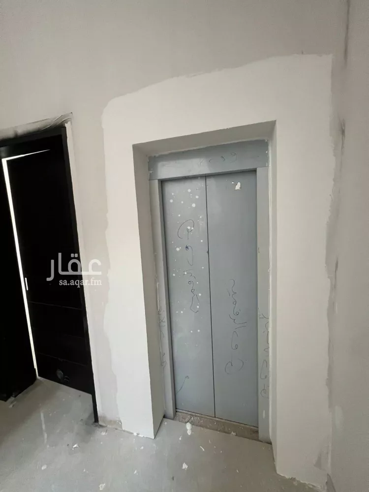 دور للبيع في شارع حقل, حي المعيزيلة, مدينة الرياض, منطقة الرياض صورة 2