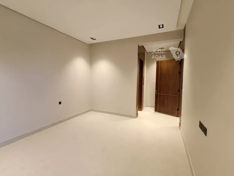 شقة للبيع في شارع طبرجل, حي اليرموك, مدينة الرياض, منطقة الرياض 4