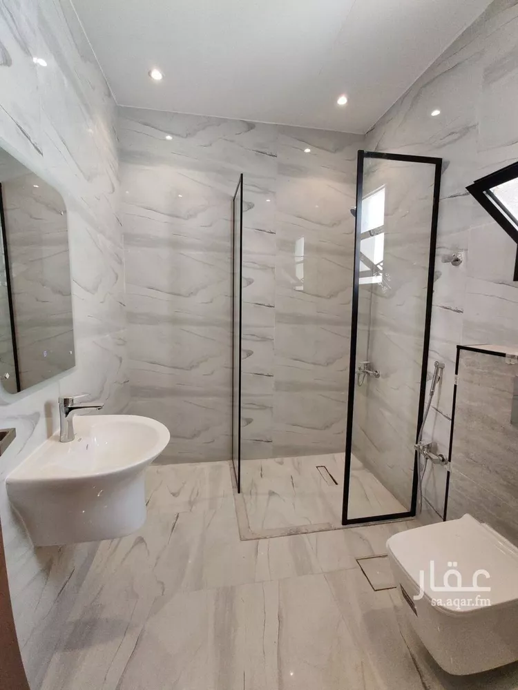 دور للبيع في شارع صالح محمد جمال, حي الرمال, مدينة الرياض, منطقة الرياض صورة 3