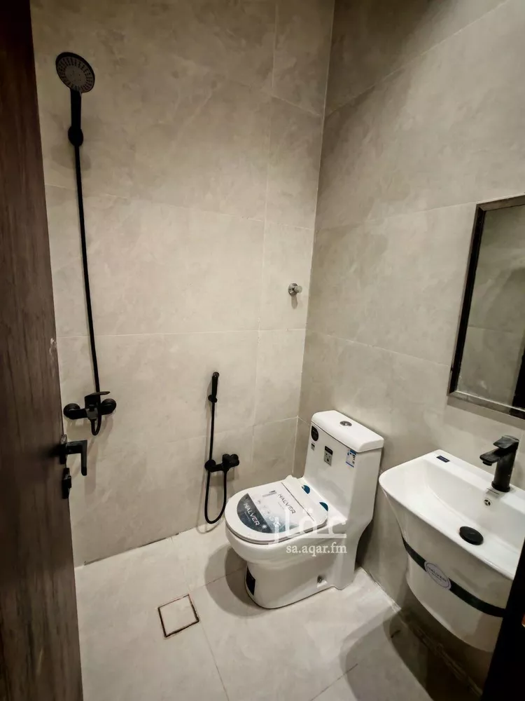 دور للبيع في شارع الصدف, حي قرطبة, مدينة الرياض, منطقة الرياض صورة 4
