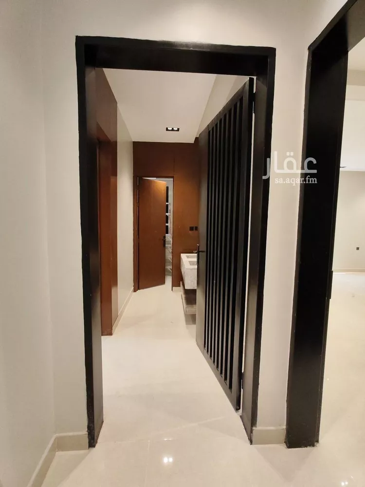 دور للبيع في شارع النايفة, حي اليرموك, مدينة الرياض, منطقة الرياض صورة 2