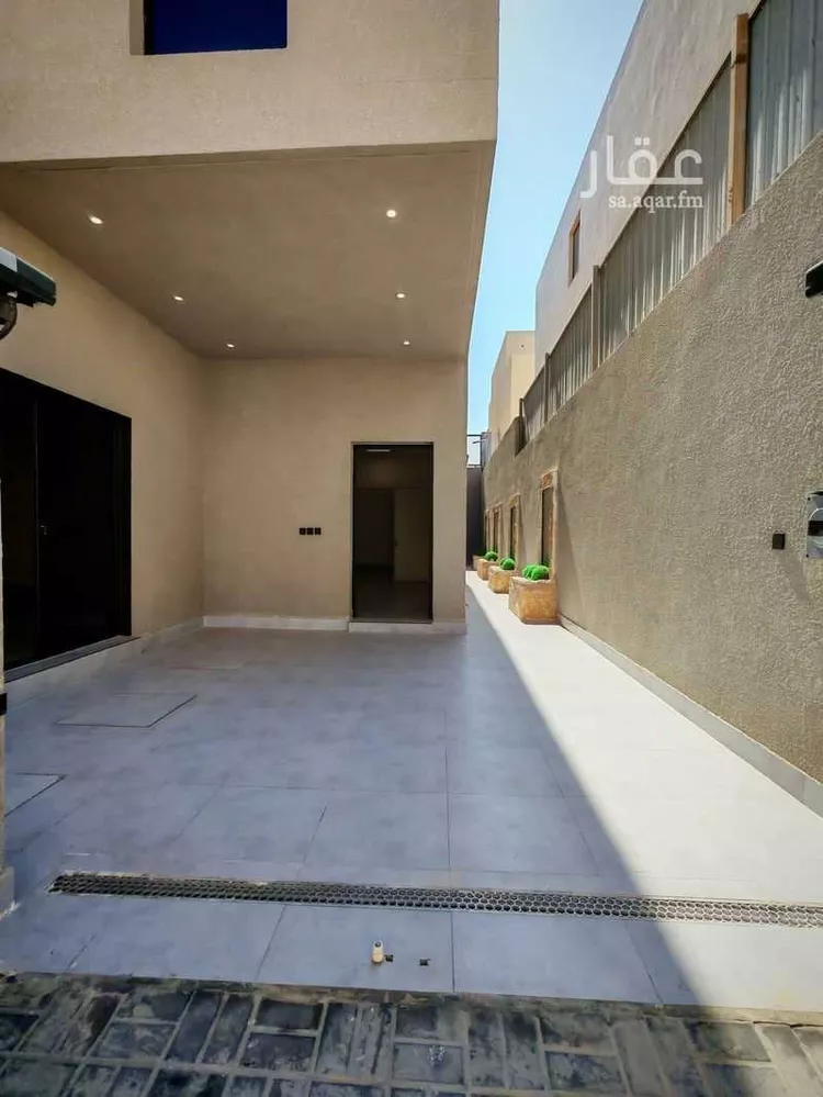 دور للبيع في شارع أبي ربيعة الأصبهاني, حي الرمال, مدينة الرياض, منطقة الرياض صورة 3
