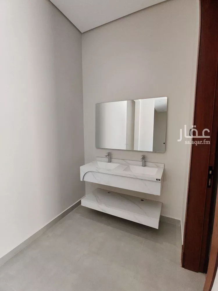 دور للبيع في شارع عبدالرحمن الأنصاري, حي الرمال, مدينة الرياض, منطقة الرياض صورة 5