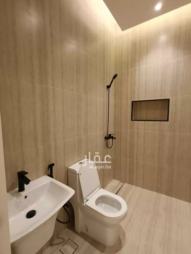 شقة للبيع في شارع جابر الاحمد الصباح, حي القادسية, مدينة الرياض, منطقة الرياض صورة 2
