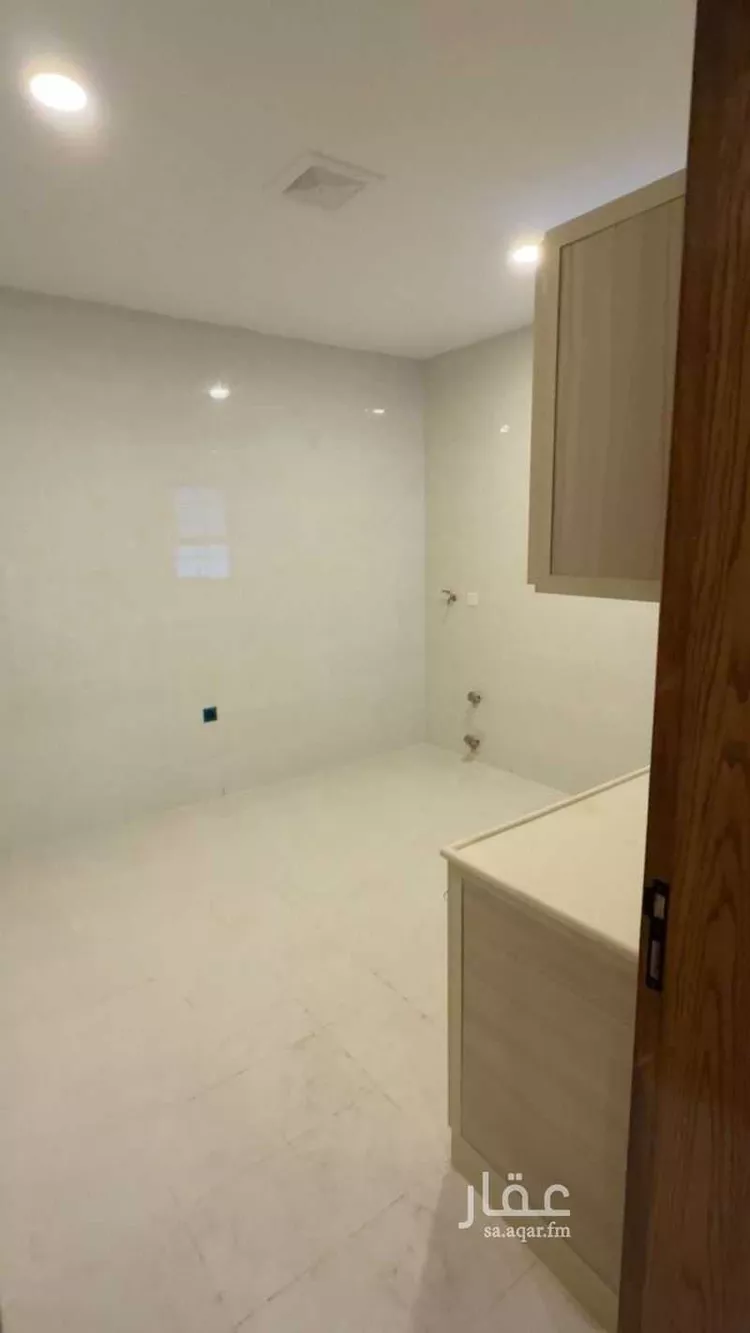 عمارة للبيع في شارع الامير عبدالرحمن ابن عبدالعزيز, حي مدينة العمال, مدينة الخبر, المنطقة الشرقية صورة 4