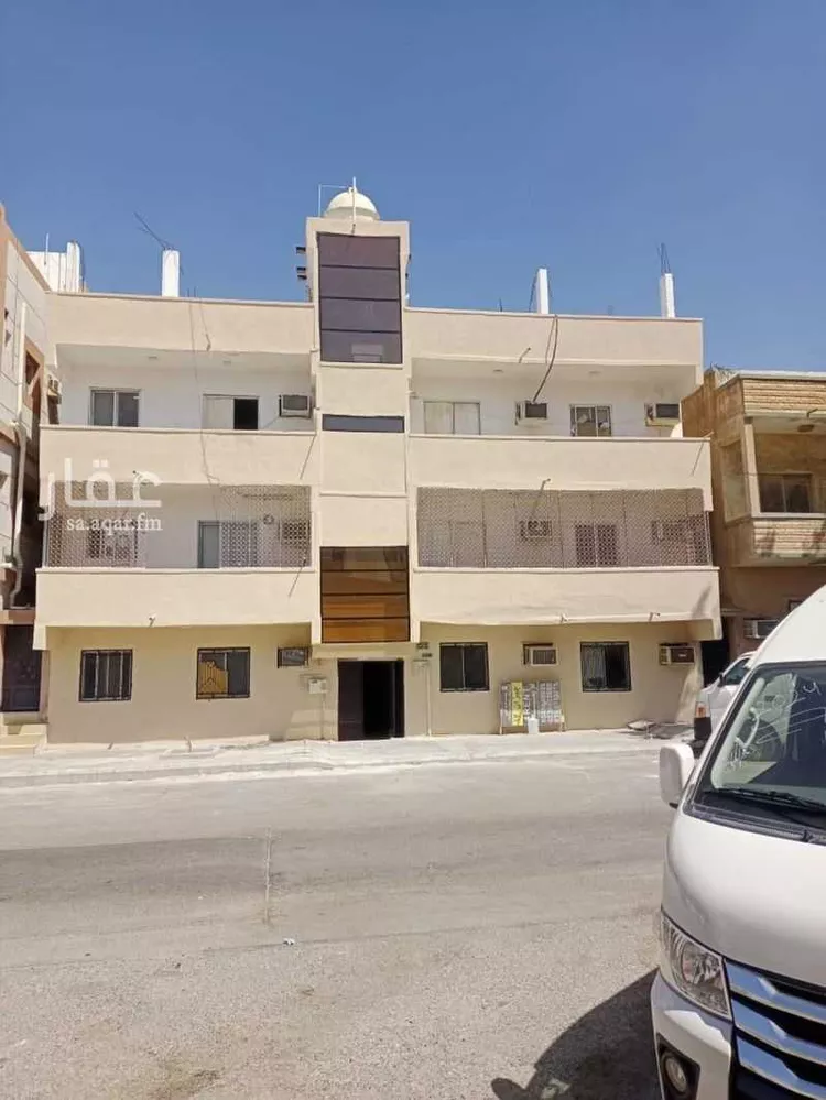 عمارة للبيع في شارع جيزان, حي الثقبة, مدينة الخبر, المنطقة الشرقية صورة 2
