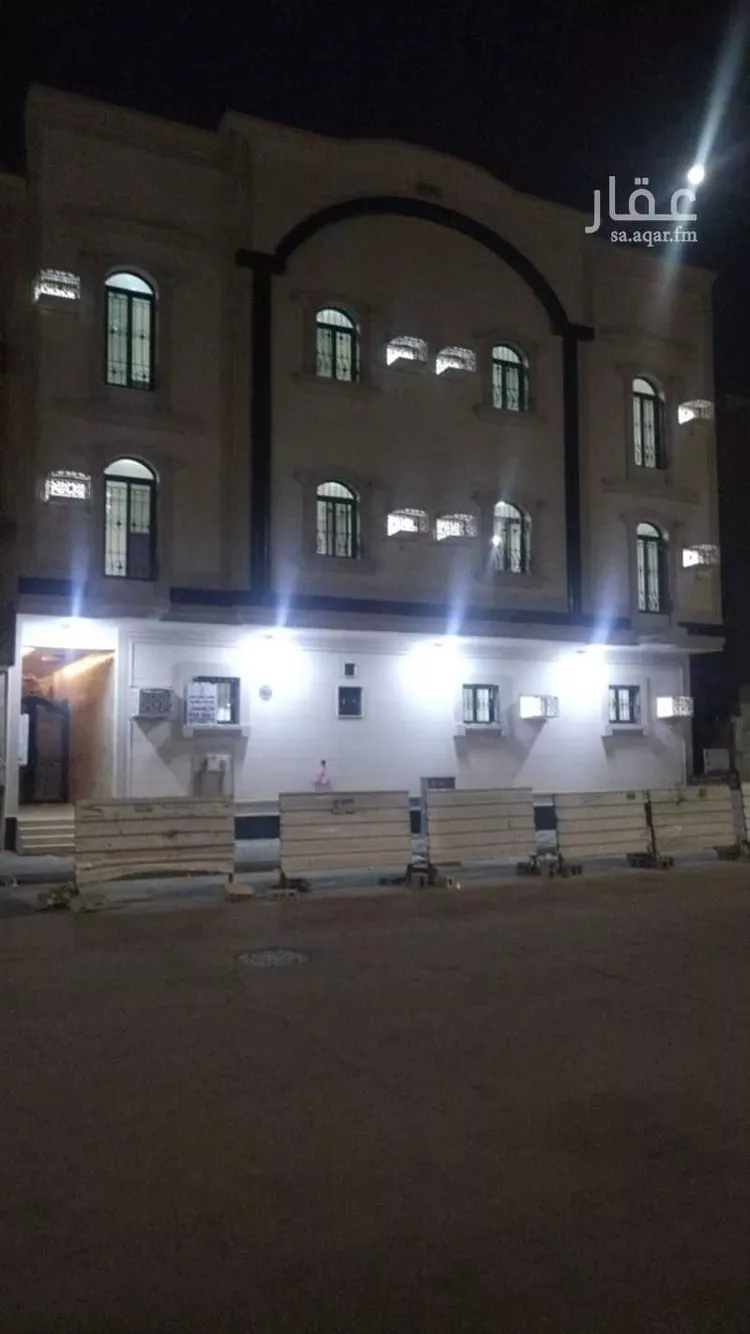 عمارة للبيع في شارع المجمعة ، حي الثقبة ، الخبر ، الخبر