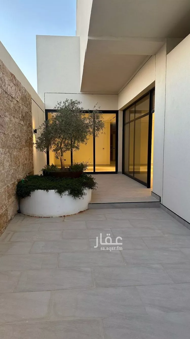 دور للبيع في شارع الهجرة, حي الصفاء, مدينة الرياض, منطقة الرياض صورة 5