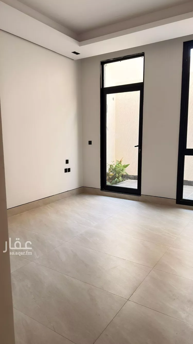 Floor for Sale in Riyadh Al Yasmin