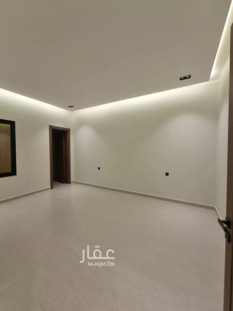 دور للبيع في شارع المنذر بن سعيد, حي بدر, مدينة الرياض, منطقة الرياض صورة 4