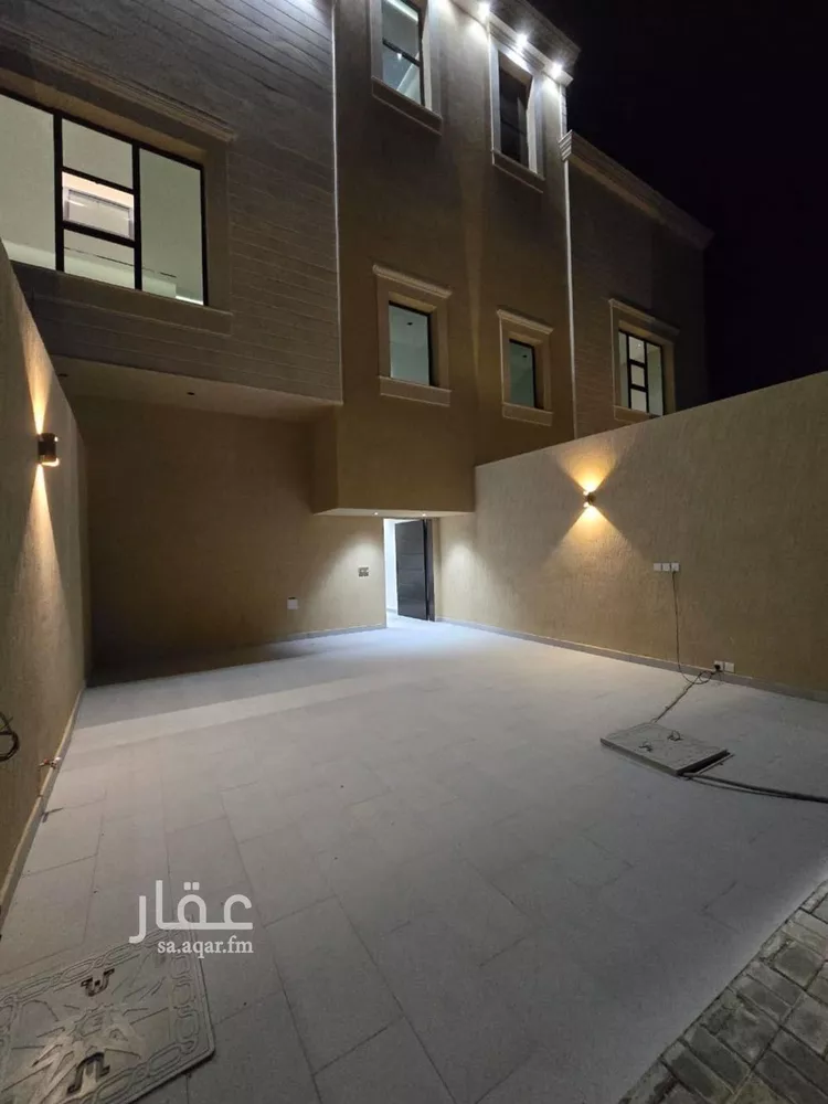 دور للبيع في شارع الزبرقان ابن بدر التميمي, حي عكاظ, مدينة الرياض, منطقة الرياض صورة 2