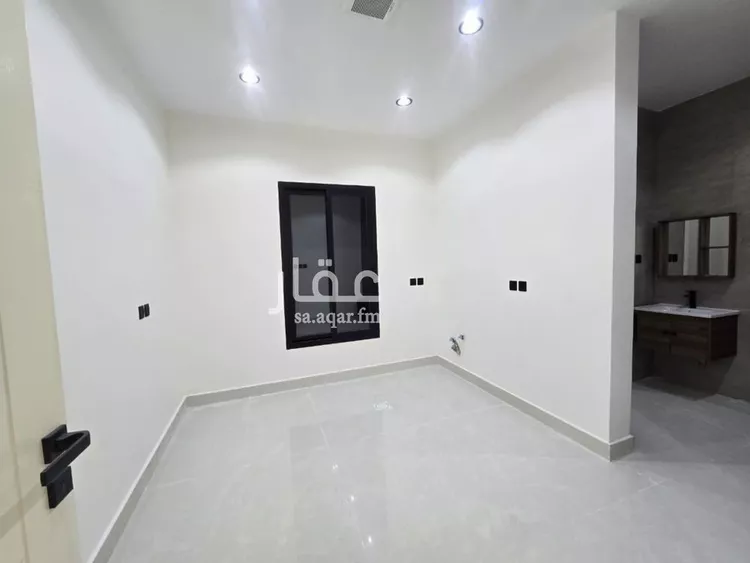 دور للبيع في شارع الشريشي, حي عكاظ, مدينة الرياض, منطقة الرياض صورة 4