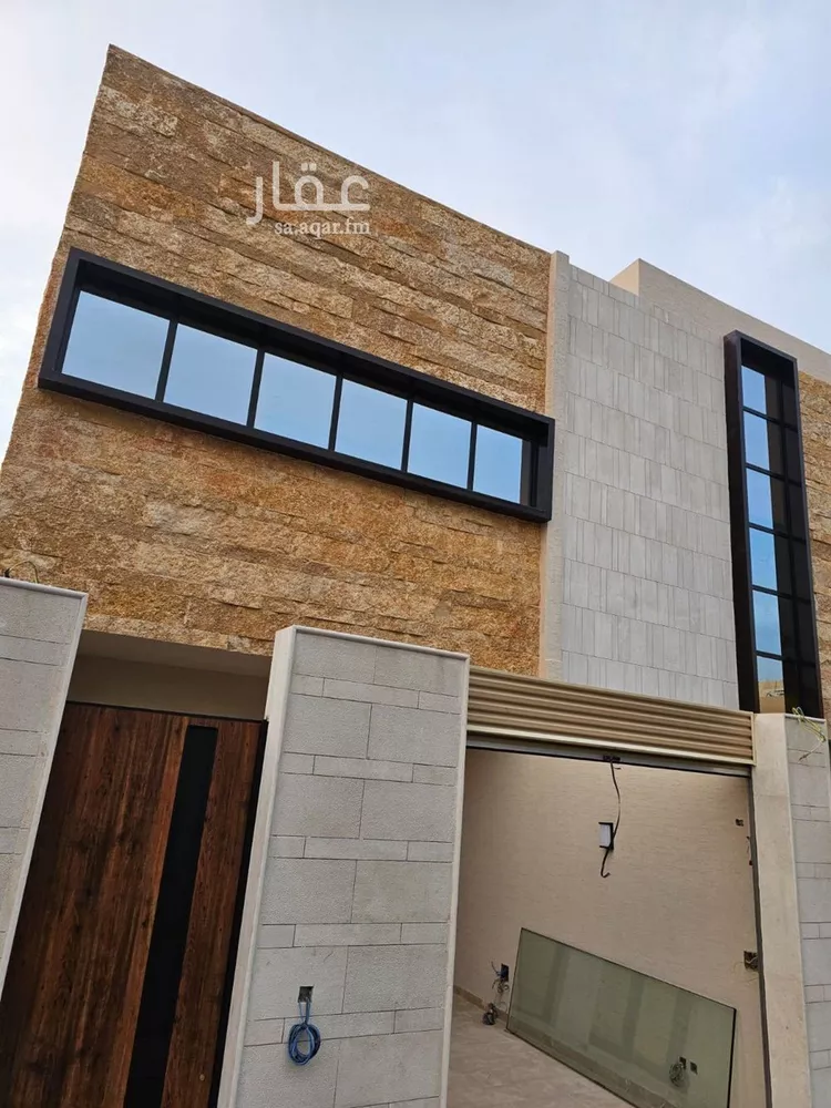 دور للبيع في شارع المجرا, حي الوادي, مدينة الرياض, منطقة الرياض