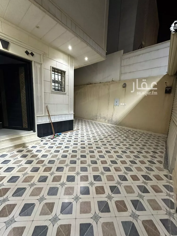 فيلا للإيجار في شارع القيصومه, حي ظهرة لبن, مدينة الرياض, منطقة الرياض صورة 3