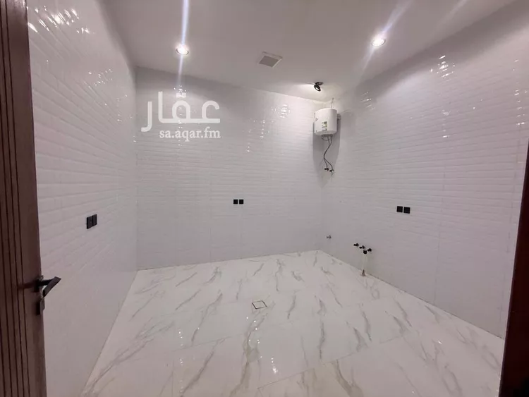 دور للبيع في شارع يحيى العصامي, حي طويق, مدينة الرياض, منطقة الرياض صورة 5