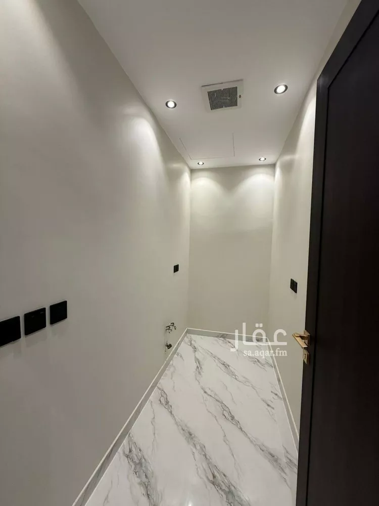 دور للبيع في شارع منادر العين, حي السويدي, مدينة الرياض, منطقة الرياض صورة 5