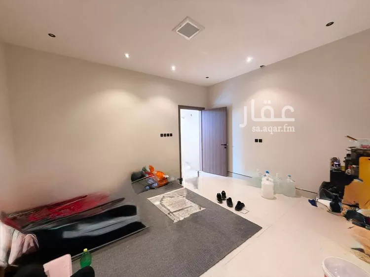 فيلا للبيع في شارع صفصاف, حي ظهرة لبن, مدينة الرياض, منطقة الرياض صورة 2