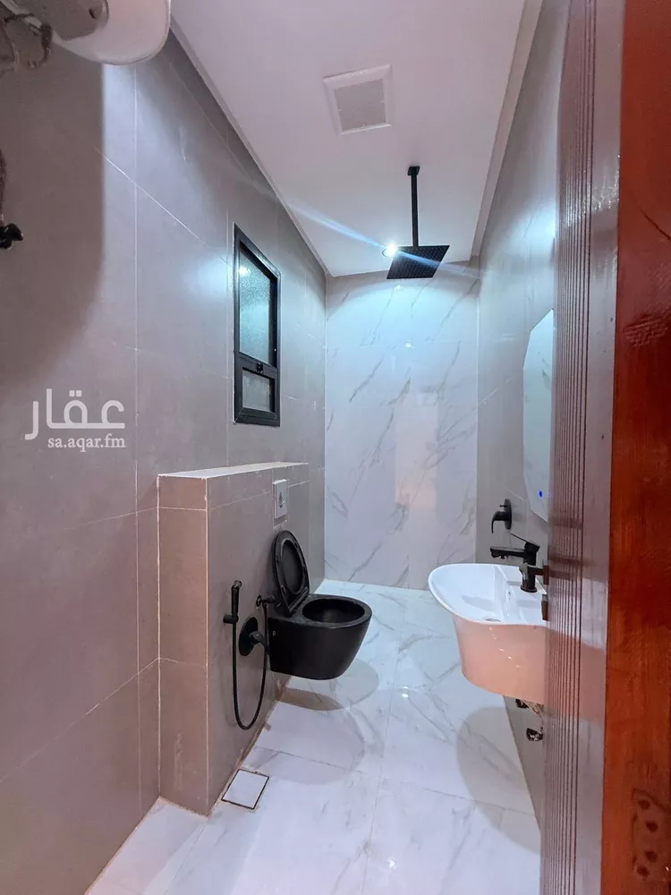دور للبيع في شارع حسن بن عبدالوهاب, حي طويق, مدينة الرياض, منطقة الرياض 13