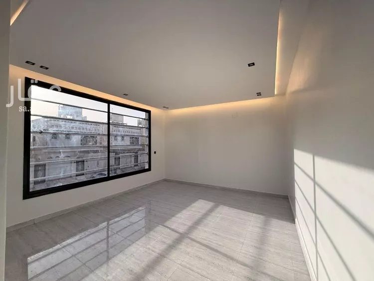 Floor for Sale in Riyadh Tuwaiq 11