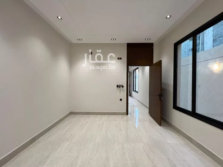 Floor for Sale in Riyadh Tuwaiq 8