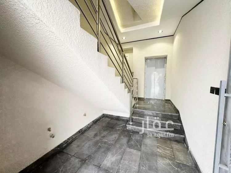 Floor for Sale in Riyadh Dhahrat Laban صورة 5