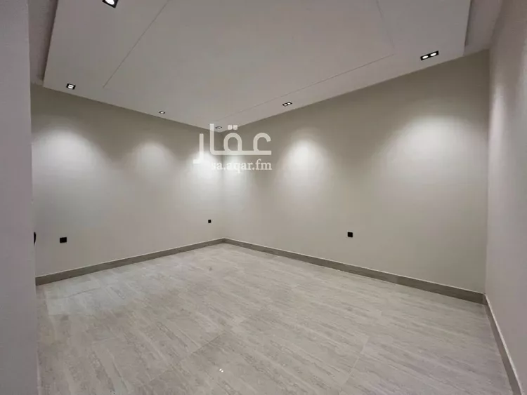 Floor for Sale in Riyadh Tuwaiq 10