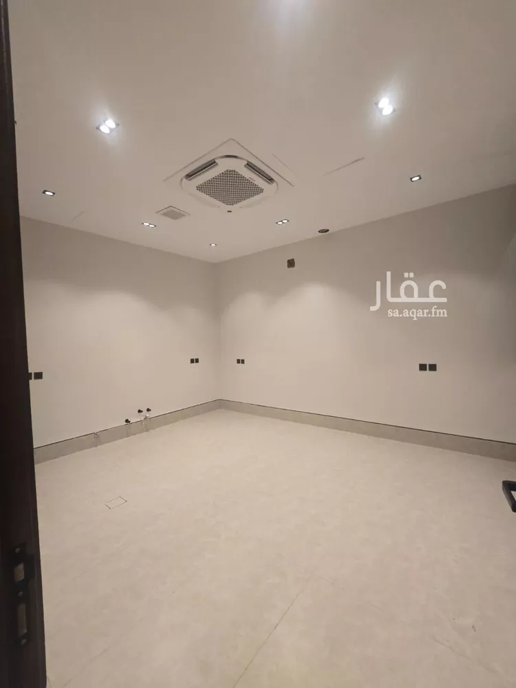 فيلا للبيع في شارع صنا, حي النرجس, مدينة الرياض, منطقة الرياض صورة 5