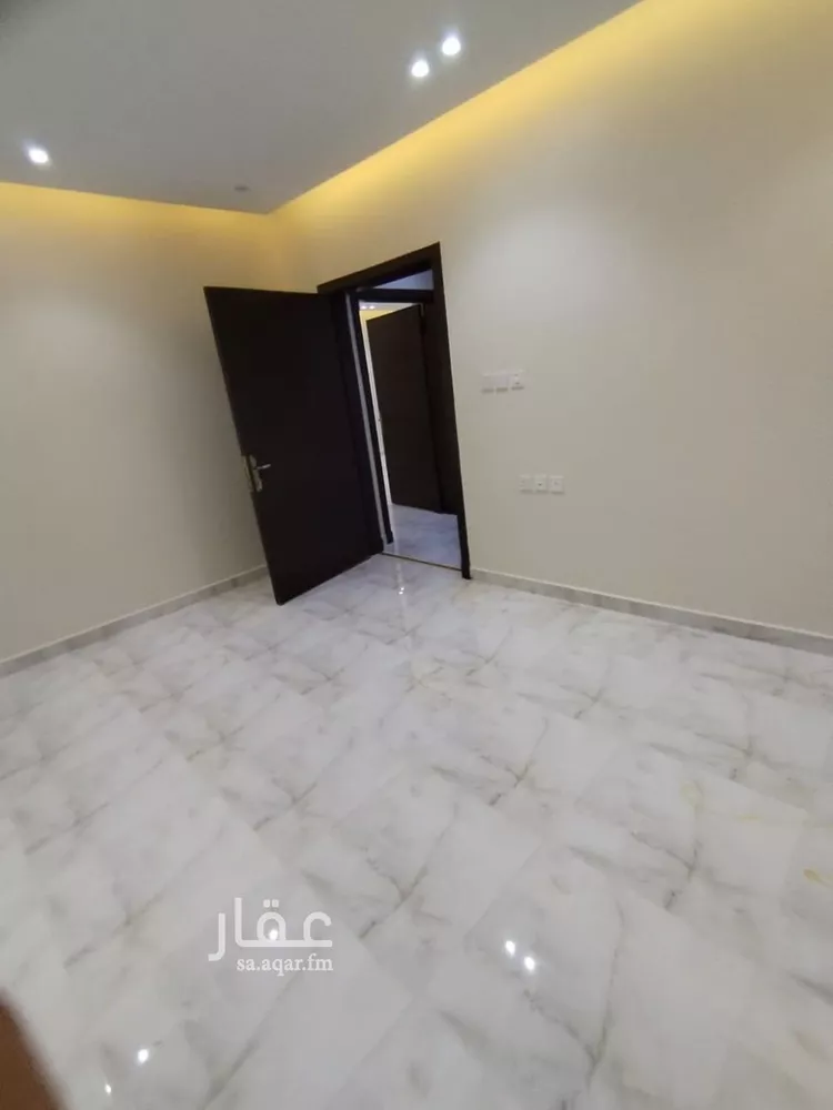 شقة للإيجار في شارع الجنابين, حي الحزم, مدينة الرياض, منطقة الرياض صورة 3